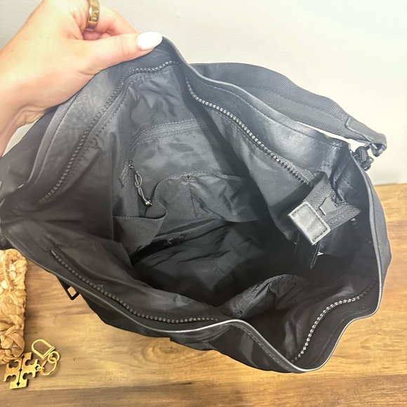 Lulu Lemon Black Tote Bag - Picture 3 of 6